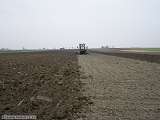 Hrůbkování pro kukuřici - Caterpillar Challenger s autopilotem Trimble CFX-750 RTK VRS (4)